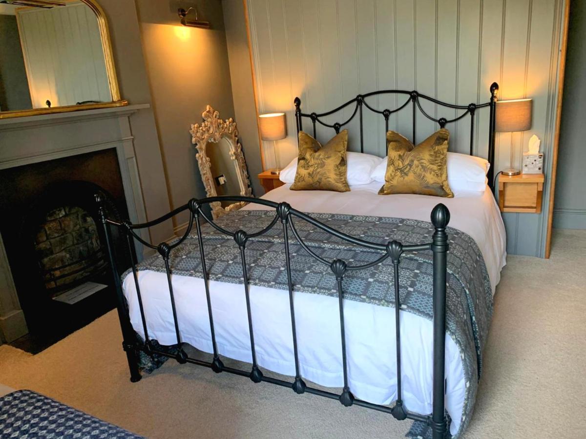 Dylan Thomas Sea View Bed and Breakfast Laugharne Eksteriør billede