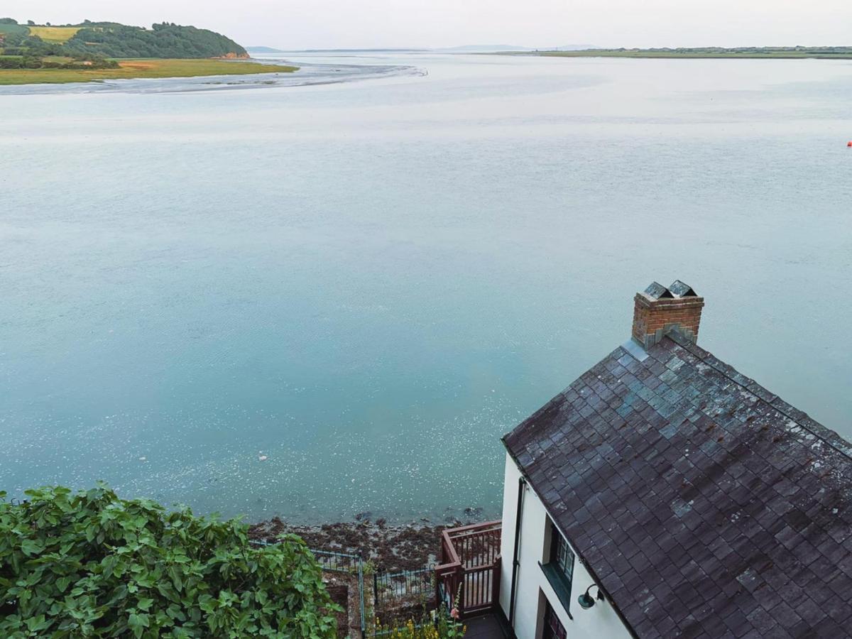 Dylan Thomas Sea View Bed and Breakfast Laugharne Eksteriør billede